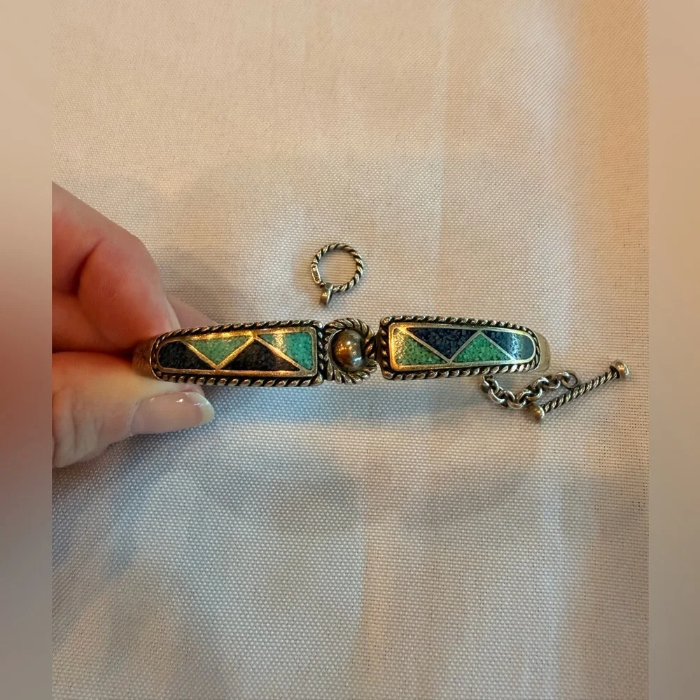 Vintage Southwestern Sterling Chip Inlay Small Navajo Style Toggle Bracelet